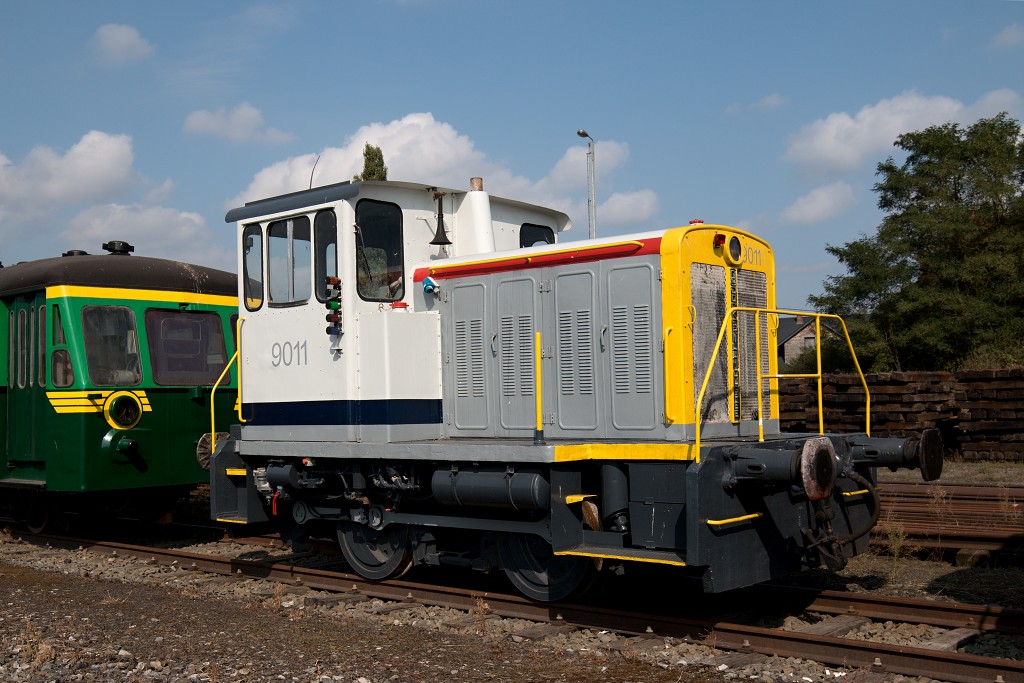 spoorweg spoorwegen hdr ns trein treinen locomotief verkeer transport openbaar vervoer spoor stoomlocomotief station